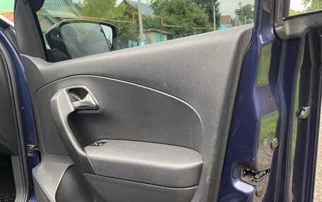 Volkswagen Polo VI (EU Market), 2013 год, 950 000 рублей, 17 фотография