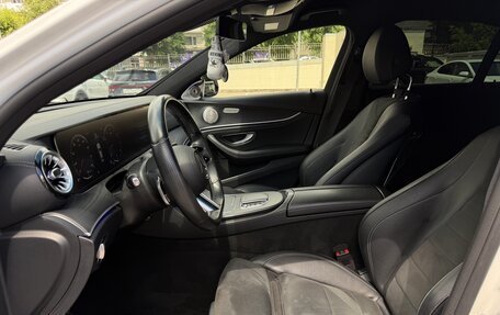 Mercedes-Benz E-Класс, 2021 год, 4 700 000 рублей, 22 фотография