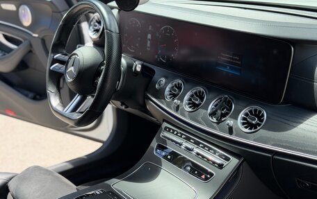 Mercedes-Benz E-Класс, 2021 год, 4 700 000 рублей, 24 фотография
