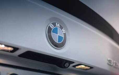 BMW 3 серия, 2018 год, 2 799 999 рублей, 13 фотография