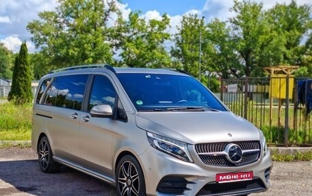 Mercedes-Benz V-Класс, 2019 год, 6 550 000 рублей, 1 фотография