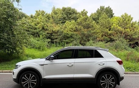Volkswagen T-Roc I, 2022 год, 1 470 000 рублей, 3 фотография