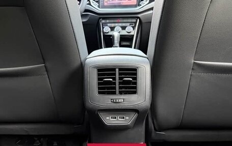 Volkswagen T-Roc I, 2022 год, 1 470 000 рублей, 14 фотография