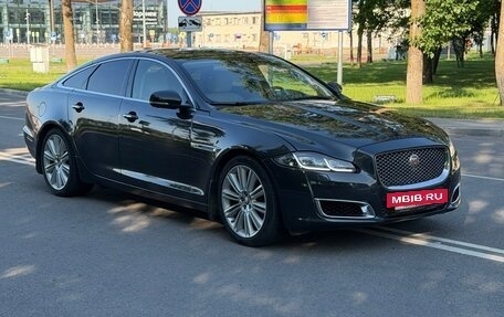 Jaguar XJ IV (X351), 2018 год, 3 000 000 рублей, 3 фотография