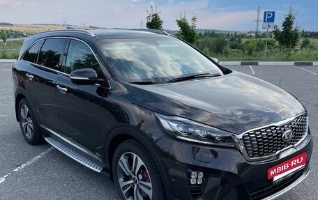 KIA Sorento III Prime рестайлинг, 2018 год, 3 800 000 рублей, 2 фотография