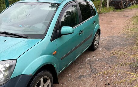 Ford Fiesta, 2006 год, 210 000 рублей, 2 фотография