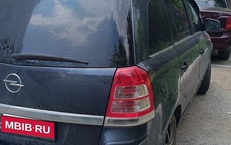 Opel Zafira B, 2011 год, 700 000 рублей, 3 фотография