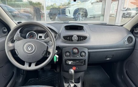 Renault Clio III, 2007 год, 300 000 рублей, 11 фотография