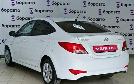 Hyundai Solaris II рестайлинг, 2015 год, 1 140 000 рублей, 4 фотография