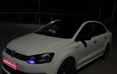Volkswagen Polo VI (EU Market), 2013 год, 680 000 рублей, 1 фотография