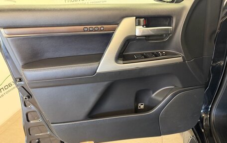 Toyota Land Cruiser 200, 2016 год, 7 280 000 рублей, 8 фотография
