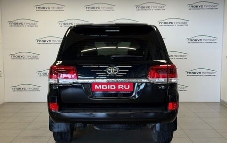 Toyota Land Cruiser 200, 2016 год, 7 280 000 рублей, 6 фотография