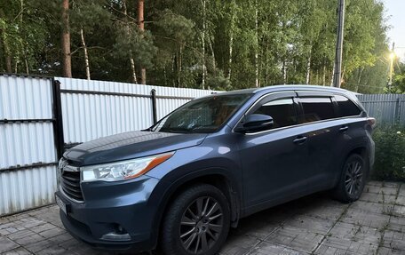 Toyota Highlander III, 2015 год, 2 830 000 рублей, 18 фотография