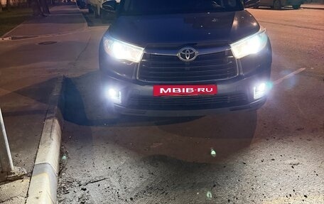 Toyota Highlander III, 2015 год, 2 830 000 рублей, 20 фотография