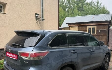 Toyota Highlander III, 2015 год, 2 830 000 рублей, 11 фотография