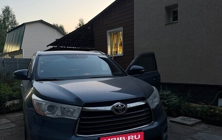 Toyota Highlander III, 2015 год, 2 830 000 рублей, 19 фотография