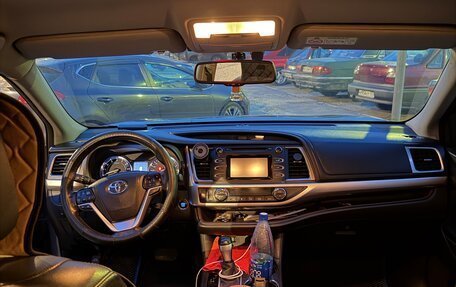 Toyota Highlander III, 2015 год, 2 830 000 рублей, 29 фотография