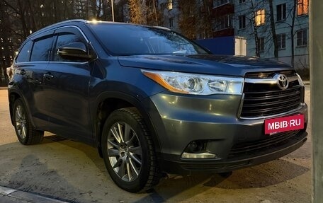 Toyota Highlander III, 2015 год, 2 830 000 рублей, 32 фотография