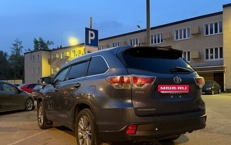 Toyota Highlander III, 2015 год, 2 830 000 рублей, 34 фотография