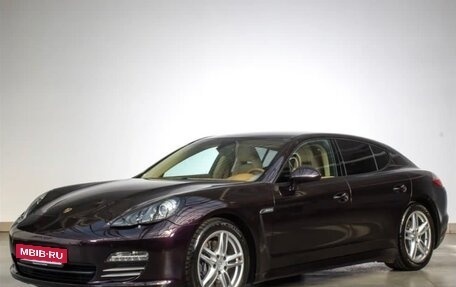 Porsche Panamera II рестайлинг, 2012 год, 2 700 000 рублей, 2 фотография