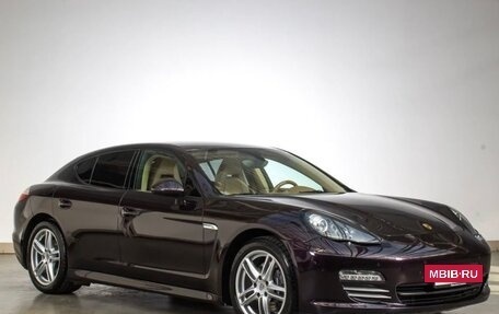 Porsche Panamera II рестайлинг, 2012 год, 2 700 000 рублей, 4 фотография