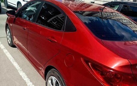 Hyundai Solaris II рестайлинг, 2013 год, 850 000 рублей, 3 фотография