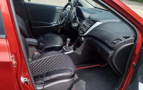 Hyundai Solaris II рестайлинг, 2013 год, 850 000 рублей, 6 фотография