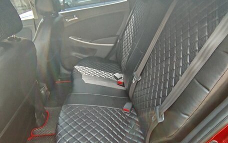 Hyundai Solaris II рестайлинг, 2013 год, 850 000 рублей, 10 фотография