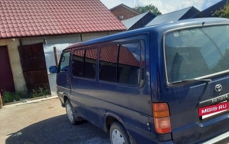 Toyota HiAce H100, 2000 год, 230 000 рублей, 5 фотография