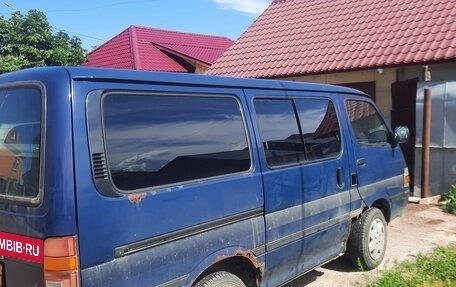 Toyota HiAce H100, 2000 год, 230 000 рублей, 7 фотография