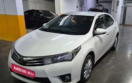 Toyota Corolla, 2014 год, 935 000 рублей, 3 фотография