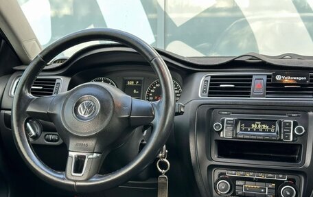 Volkswagen Jetta VI, 2012 год, 980 000 рублей, 5 фотография