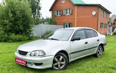 Toyota Avensis III рестайлинг, 1999 год, 270 000 рублей, 1 фотография