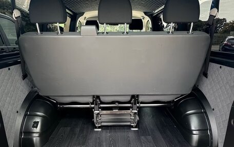 Volkswagen Multivan T6 рестайлинг, 2023 год, 5 000 000 рублей, 9 фотография
