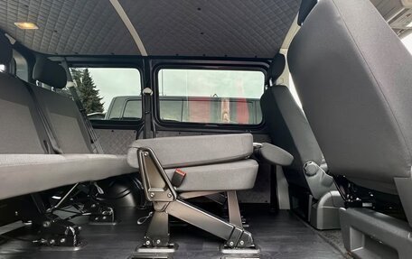 Volkswagen Multivan T6 рестайлинг, 2023 год, 5 000 000 рублей, 7 фотография