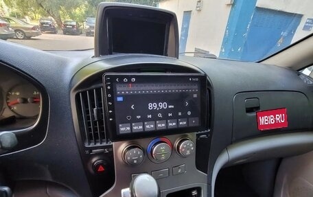 Hyundai Grand Starex Grand Starex I рестайлинг 2, 2008 год, 1 150 000 рублей, 22 фотография