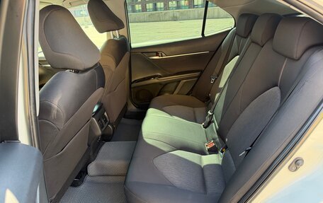 Toyota Camry, 2019 год, 1 550 000 рублей, 13 фотография