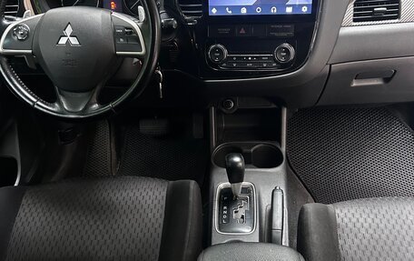 Mitsubishi Outlander III рестайлинг 3, 2013 год, 1 150 000 рублей, 7 фотография