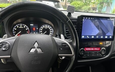 Mitsubishi Outlander III рестайлинг 3, 2013 год, 1 150 000 рублей, 5 фотография