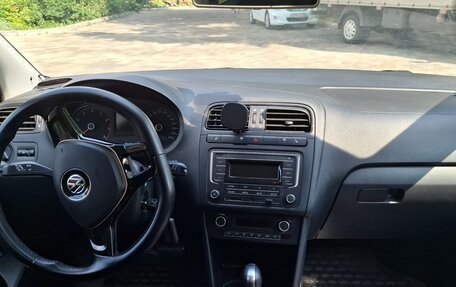 Volkswagen Polo VI (EU Market), 2017 год, 1 300 000 рублей, 7 фотография