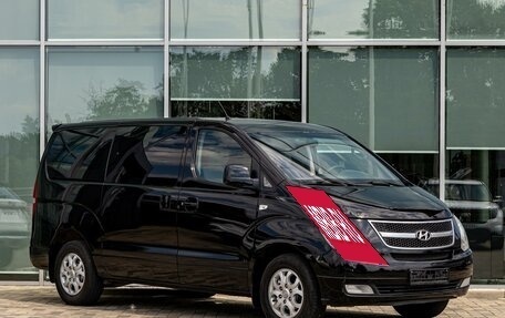 Hyundai H-1 II рестайлинг, 2010 год, 1 295 000 рублей, 3 фотография