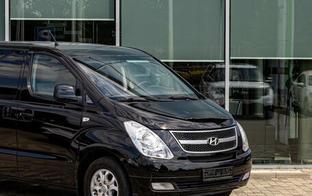 Hyundai H-1 II рестайлинг, 2010 год, 1 295 000 рублей, 8 фотография