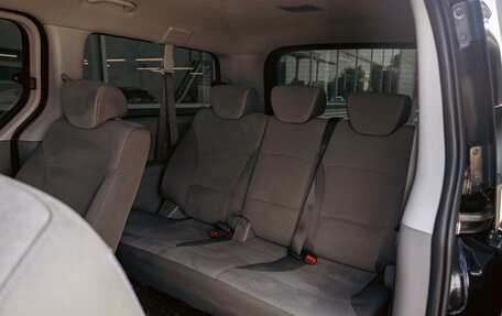Hyundai H-1 II рестайлинг, 2010 год, 1 295 000 рублей, 17 фотография