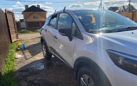 Renault Kaptur I рестайлинг, 2018 год, 1 190 000 рублей, 2 фотография