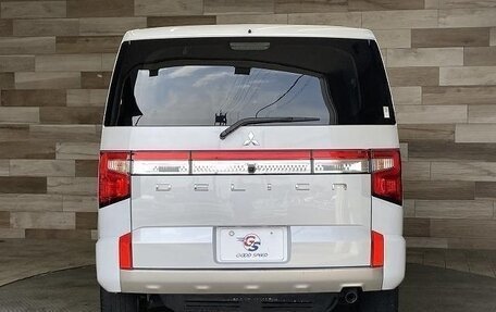 Mitsubishi Delica D:5 I, 2022 год, 2 620 000 рублей, 3 фотография