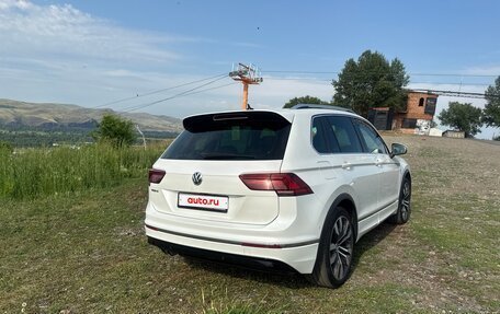 Volkswagen Tiguan II, 2019 год, 3 000 000 рублей, 2 фотография