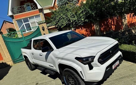 Toyota Tacoma, 2024 год, 6 900 000 рублей, 12 фотография