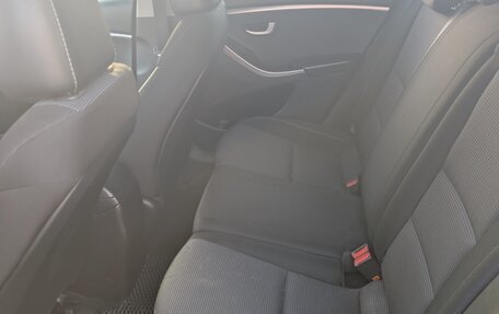 Hyundai i30 II рестайлинг, 2012 год, 650 000 рублей, 11 фотография