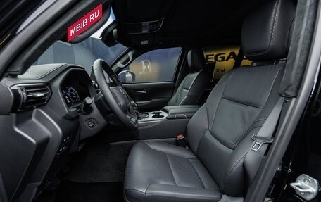 Toyota Land Cruiser, 2026 год, 28 800 000 рублей, 14 фотография