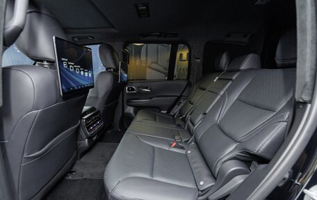 Toyota Land Cruiser, 2026 год, 28 800 000 рублей, 33 фотография